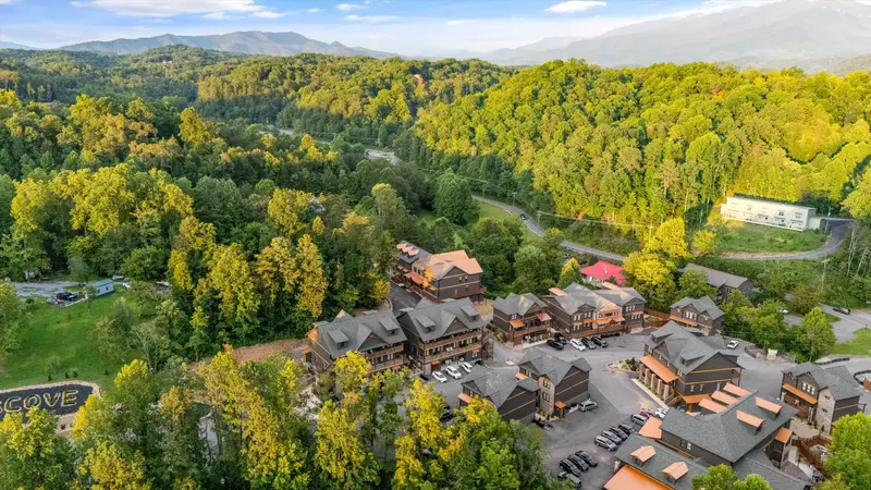 BEARS GRAND GETAWAY