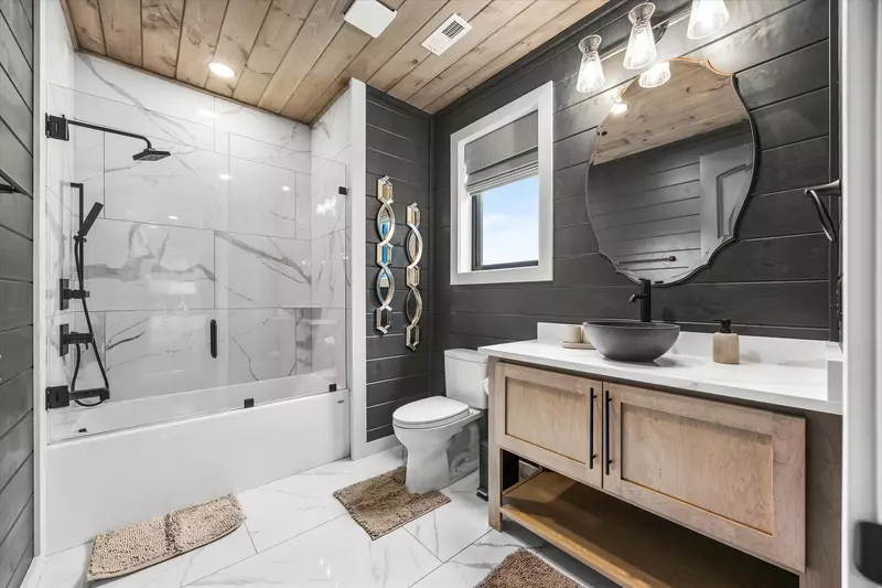 GREYSTONE HEIGHTS LODGE