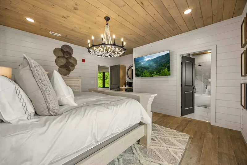 GREYSTONE HEIGHTS LODGE