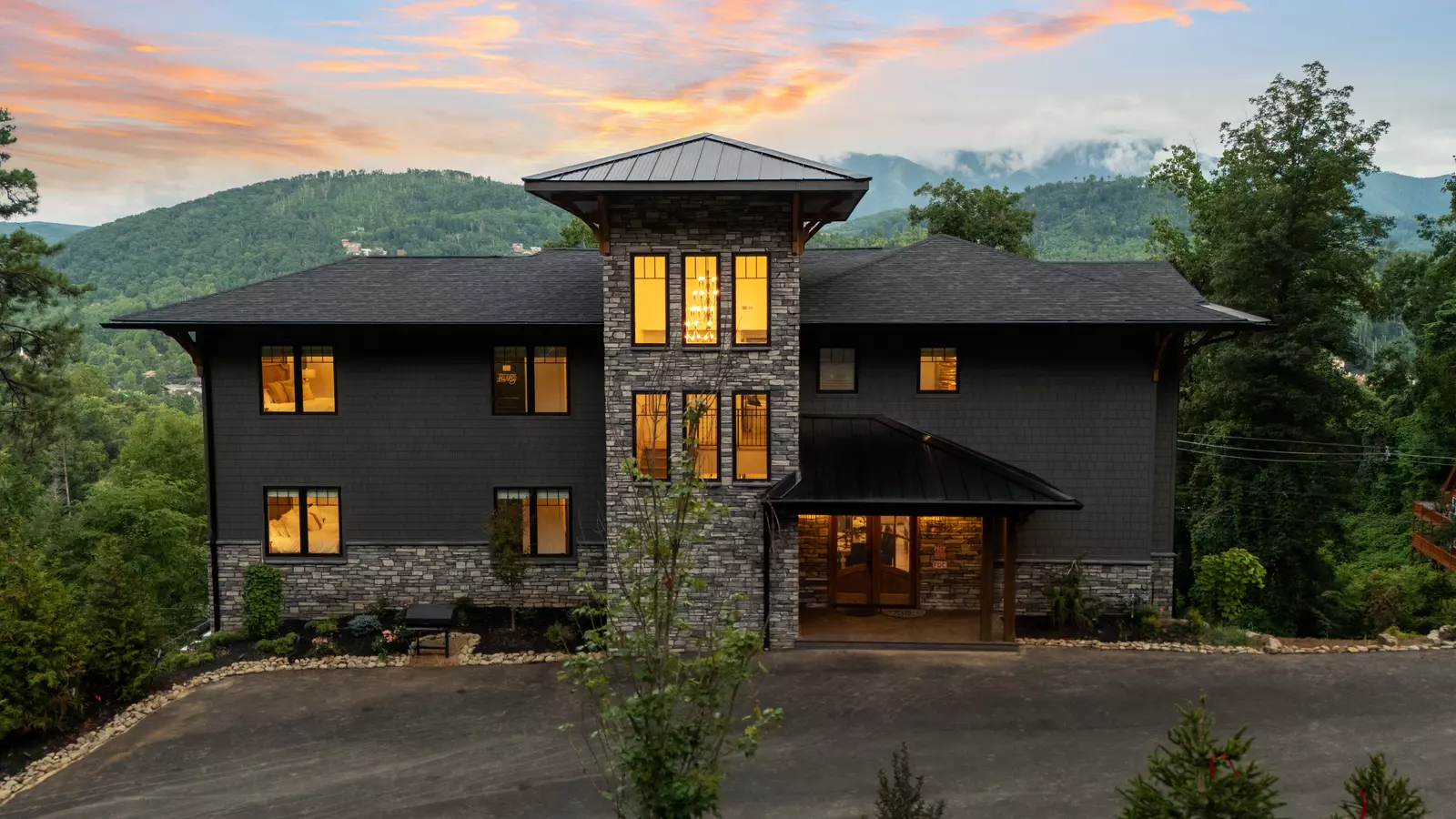 GREYSTONE HEIGHTS LODGE