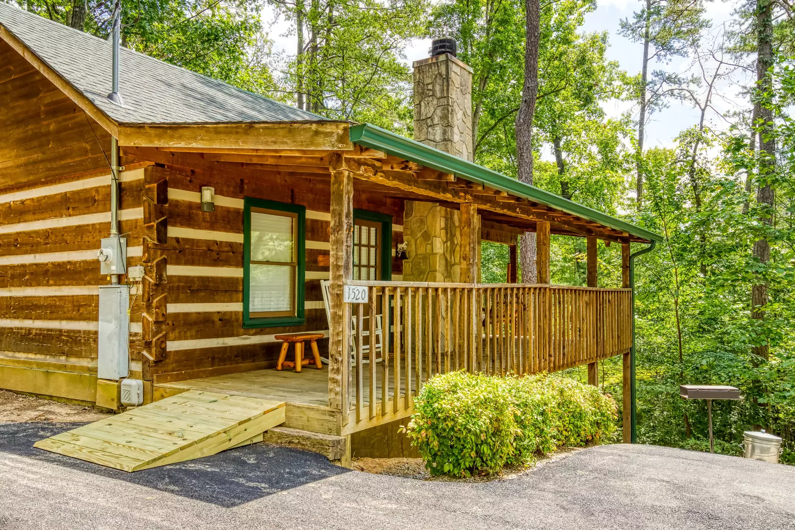 ROMANTIC HIDEAWAY