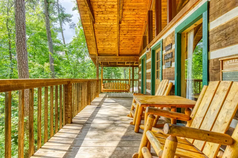 ROMANTIC HIDEAWAY