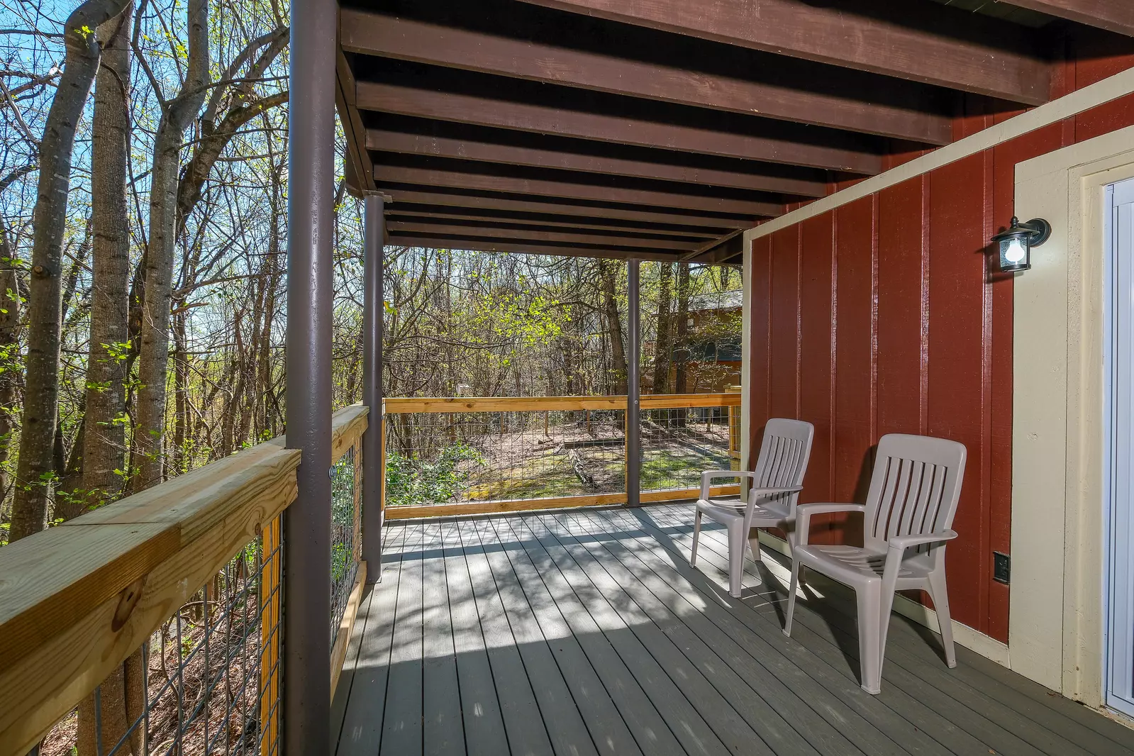 SILVER MAPLE CHALET