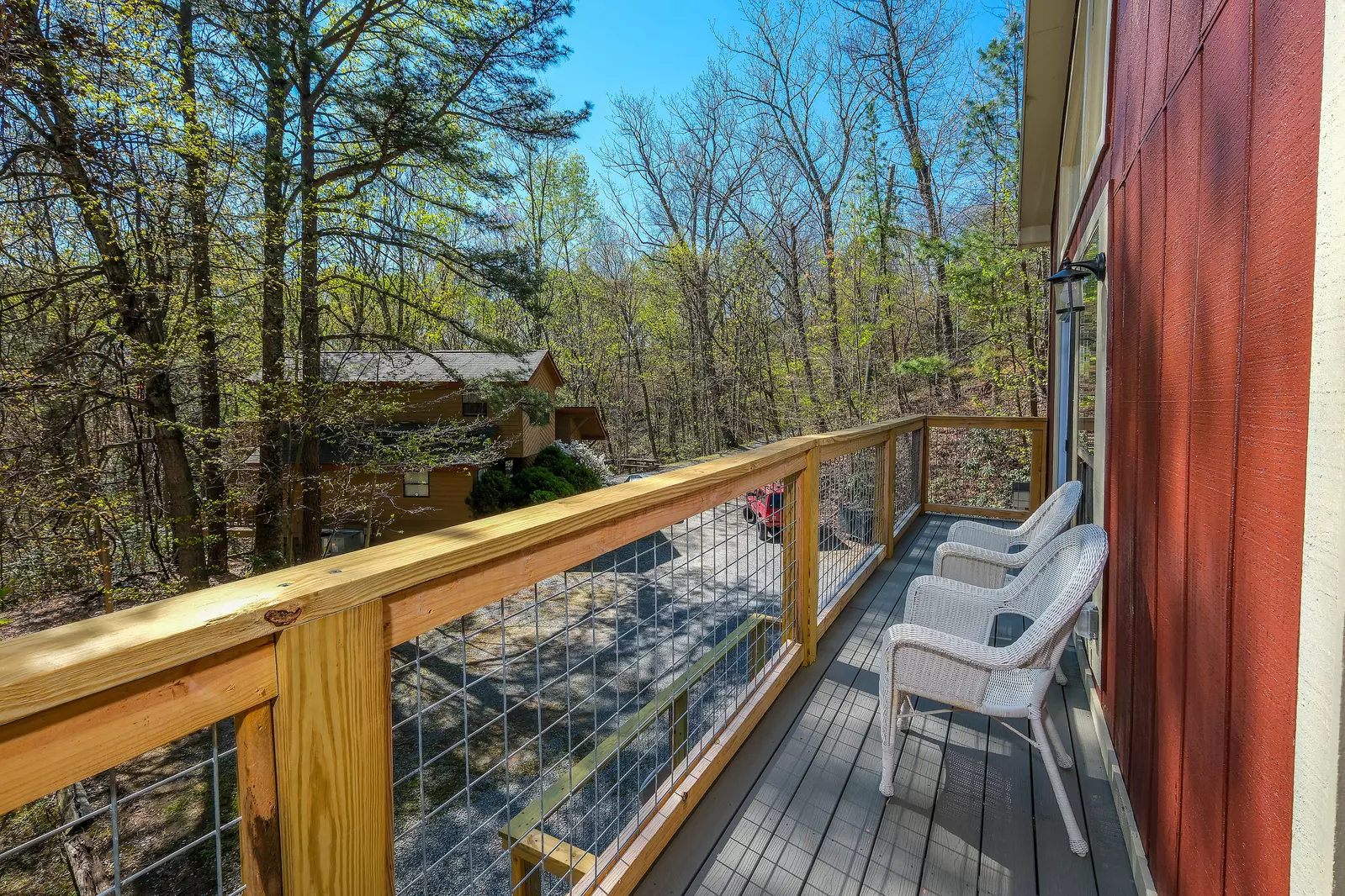 SILVER MAPLE CHALET