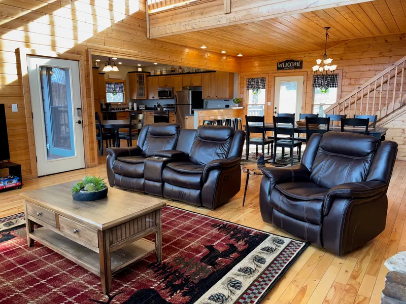 THE GOOD WOOD CABIN