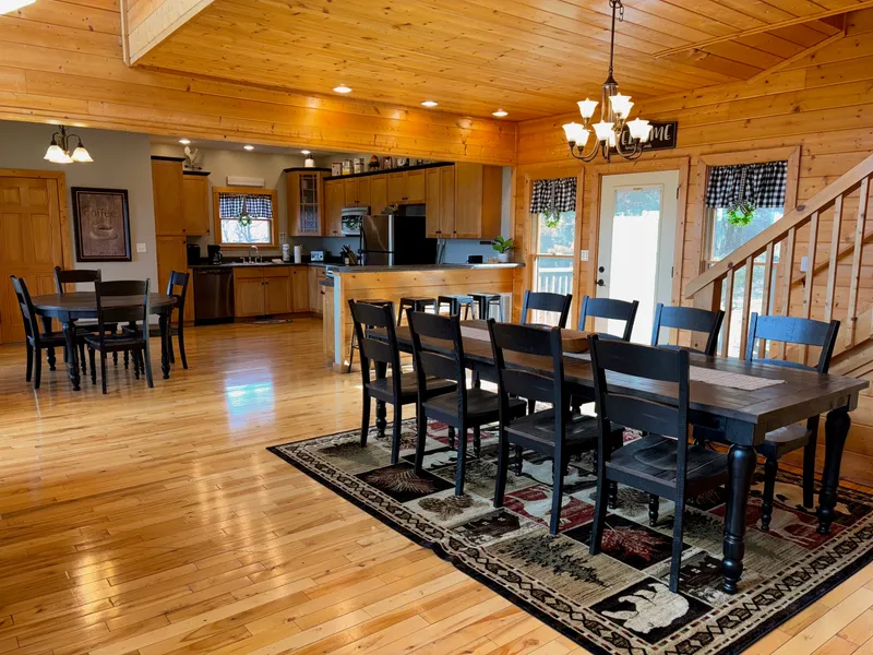 THE GOOD WOOD CABIN