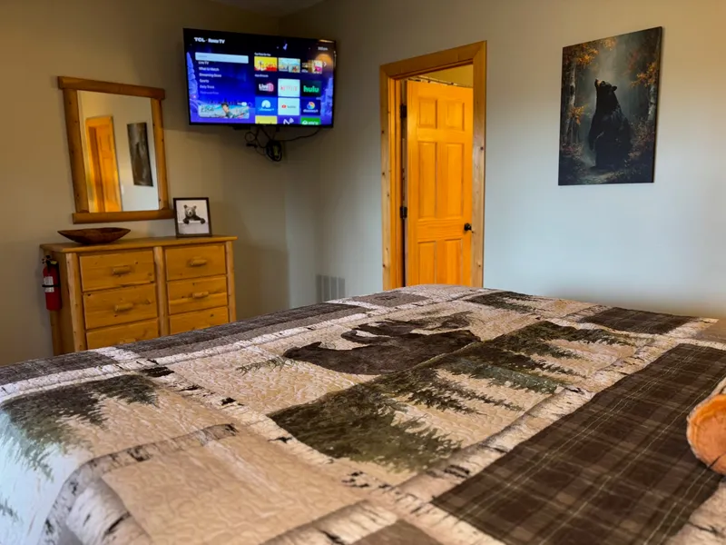 THE GOOD WOOD CABIN