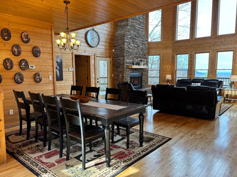 THE GOOD WOOD CABIN