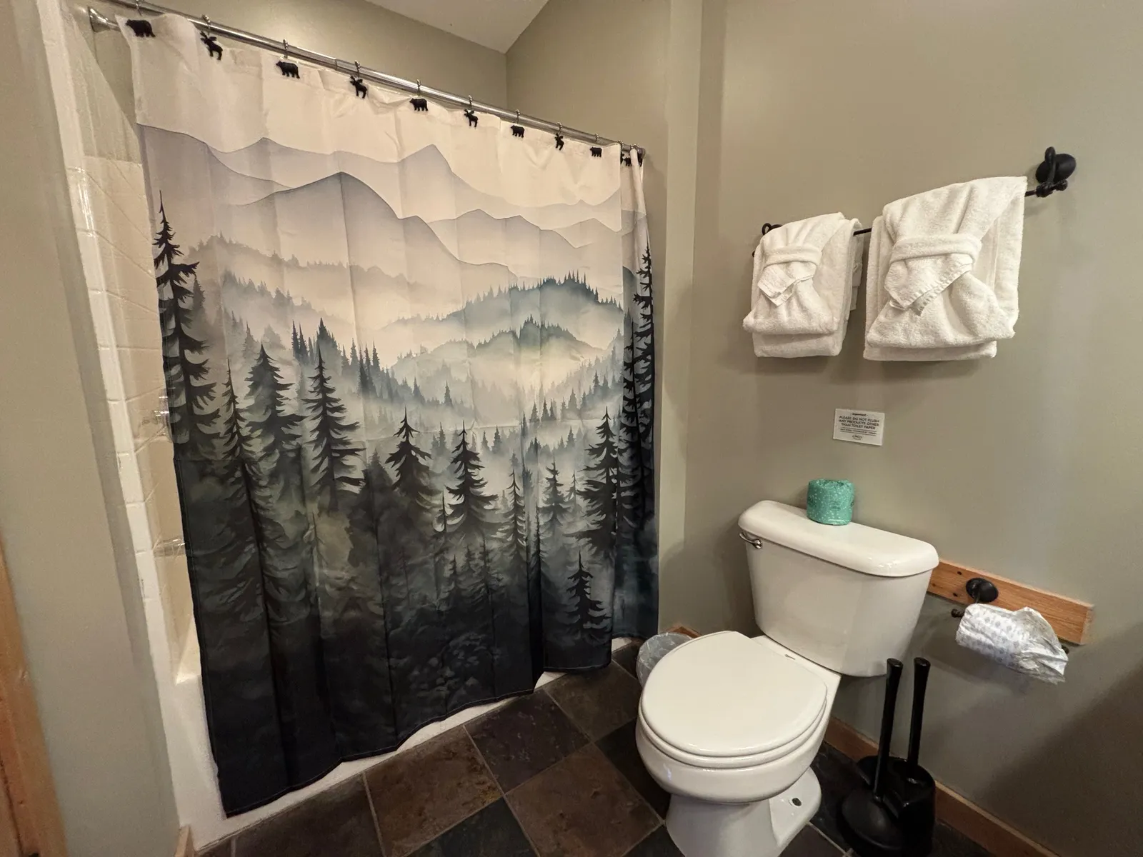 THE GOOD WOOD CABIN
