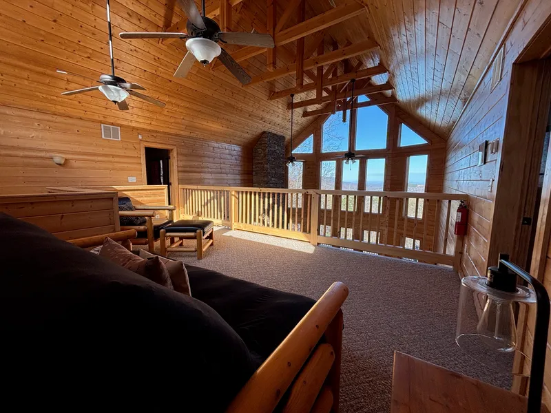 THE GOOD WOOD CABIN