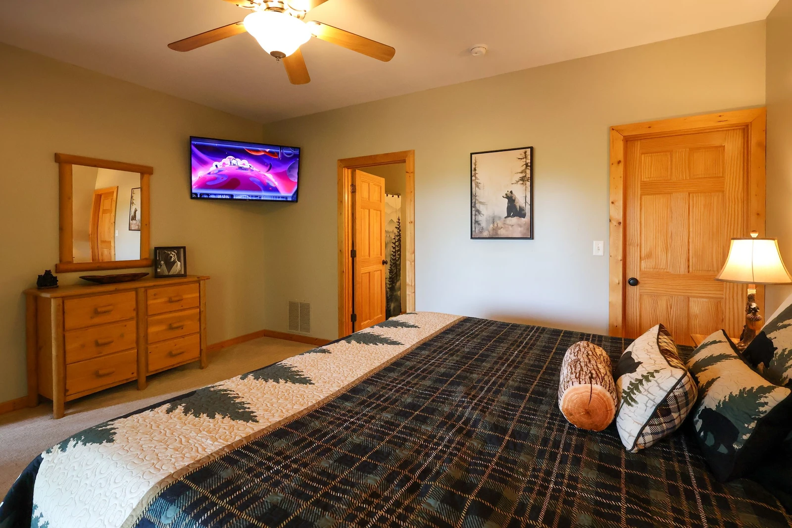 THE GOOD WOOD CABIN