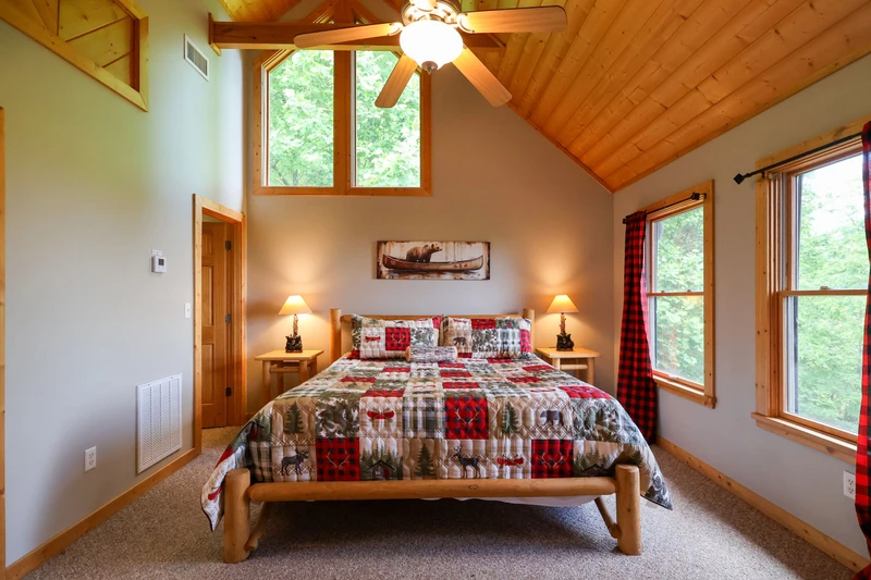 THE GOOD WOOD CABIN