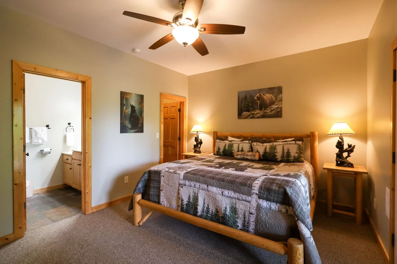 THE GOOD WOOD CABIN