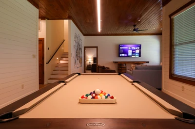 SUNSTONE LODGE