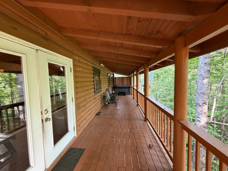 8 Bears Lodge