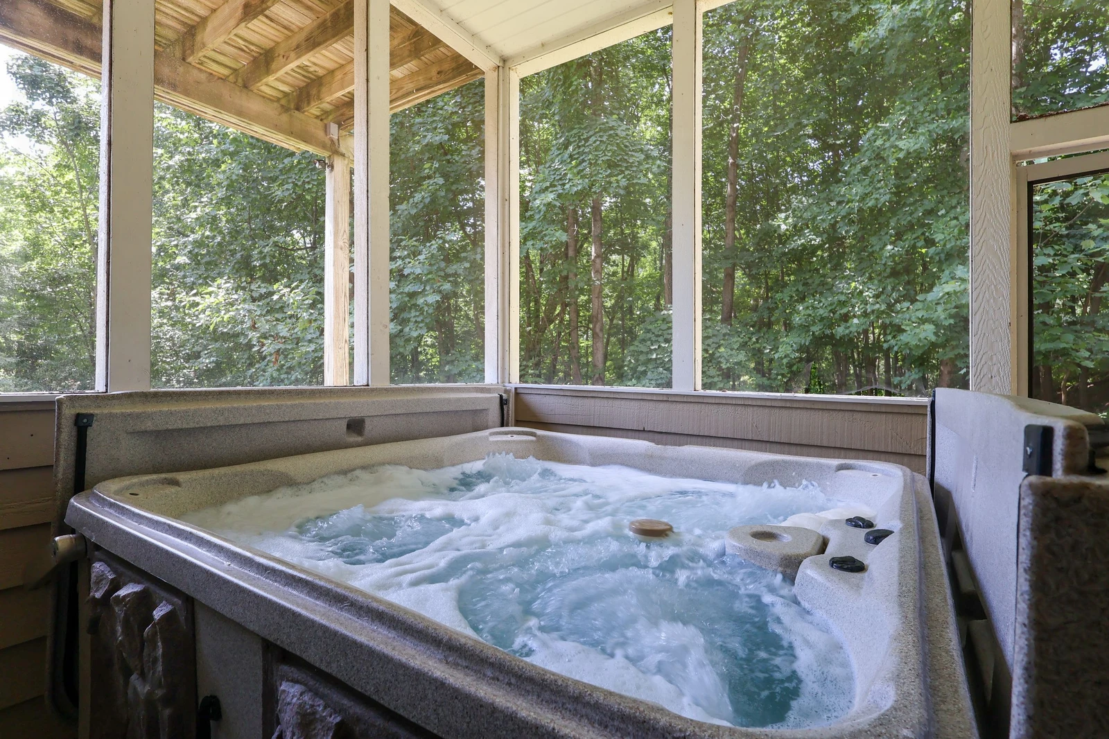 SUNSTONE LODGE