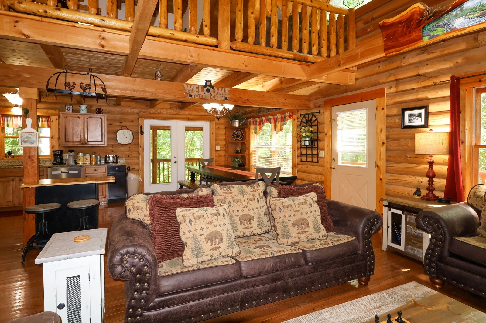 8 BEARS LODGE