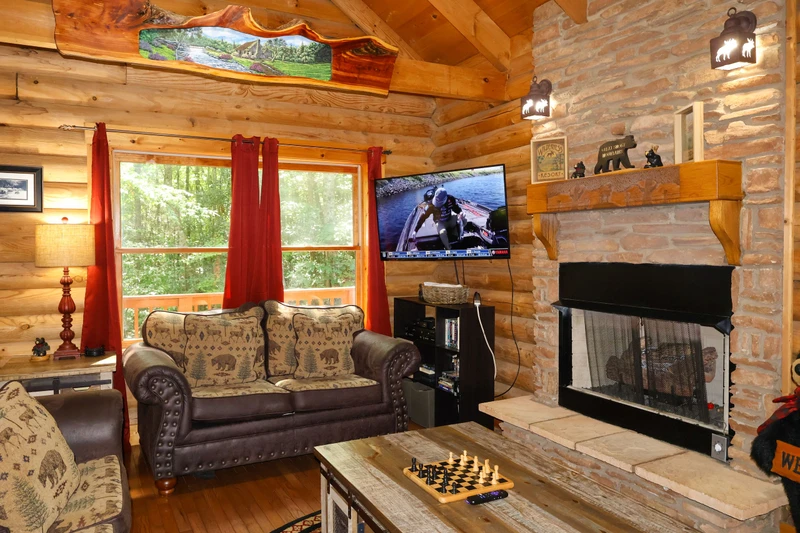 8 BEARS LODGE