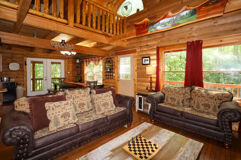 8 BEARS LODGE