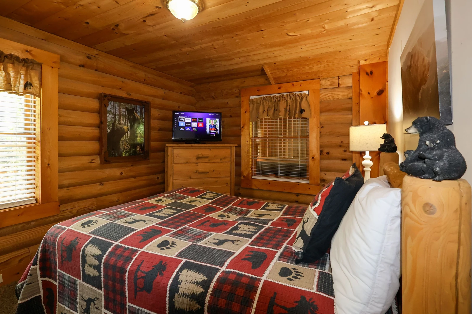 8 BEARS LODGE