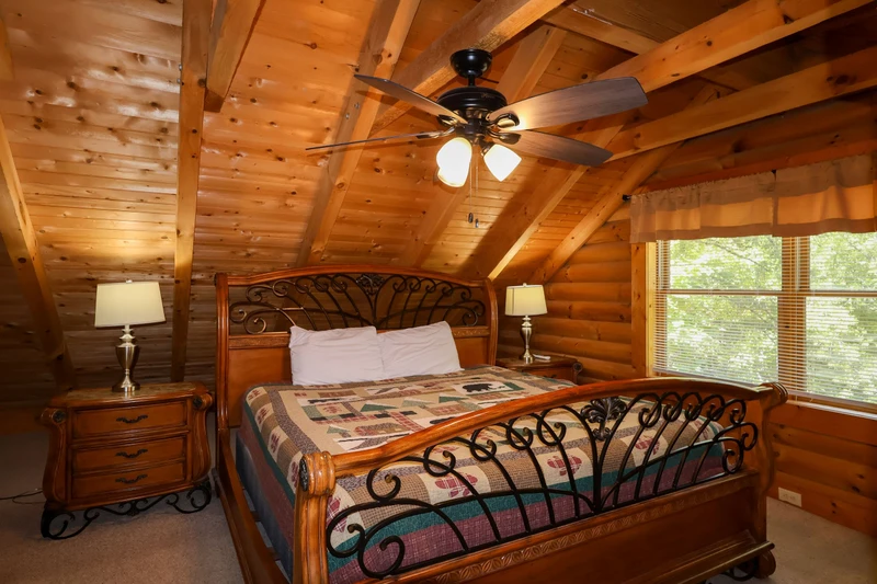 8 BEARS LODGE