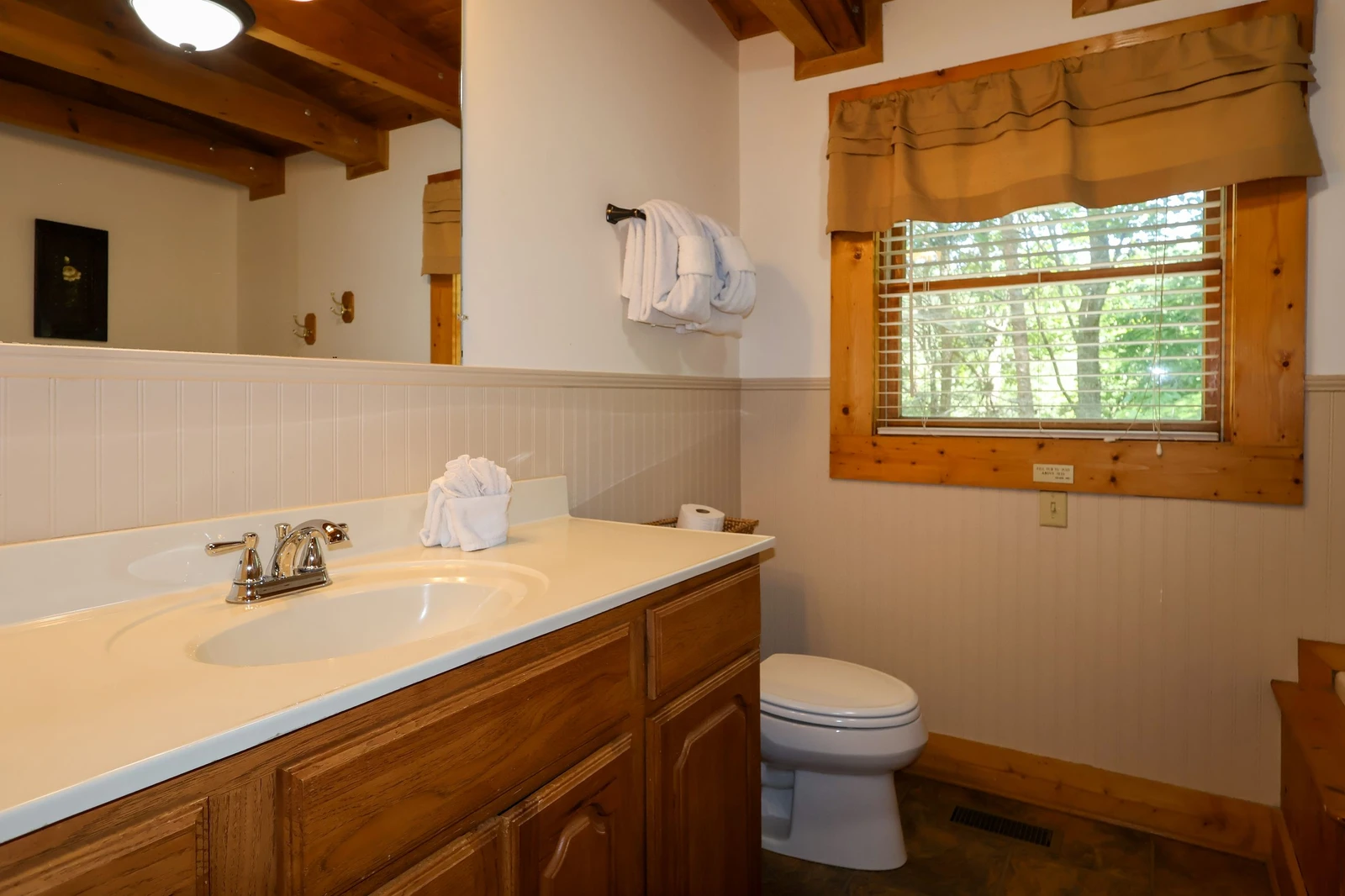 8 BEARS LODGE