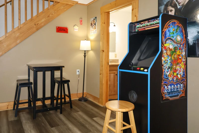 8 BEARS LODGE