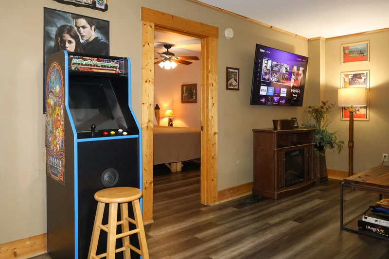 8 BEARS LODGE