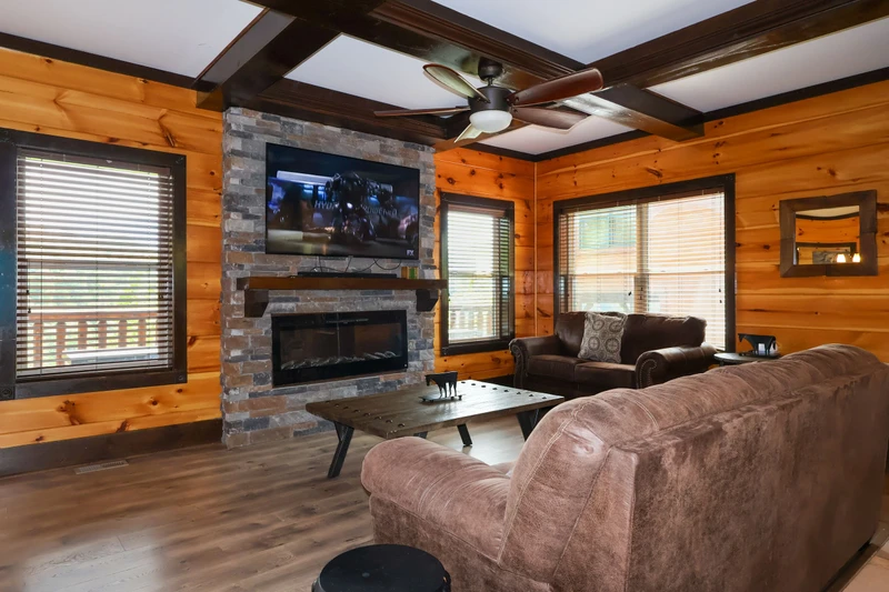 POOL VIEW LODGE