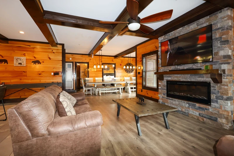 POOL VIEW LODGE