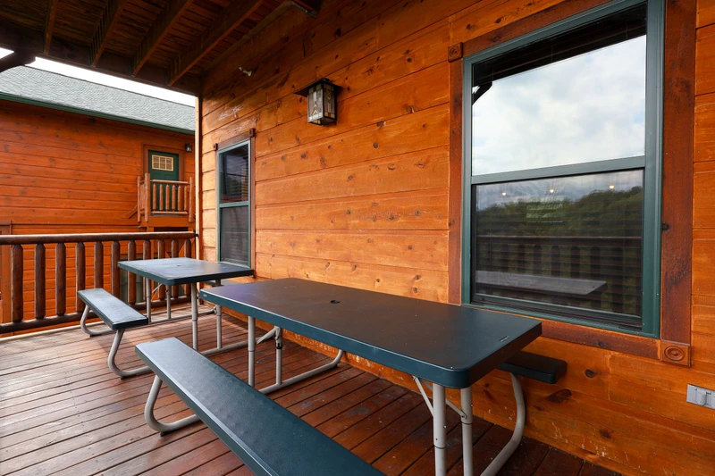 POOL VIEW LODGE
