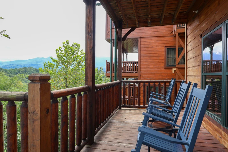 POOL VIEW LODGE