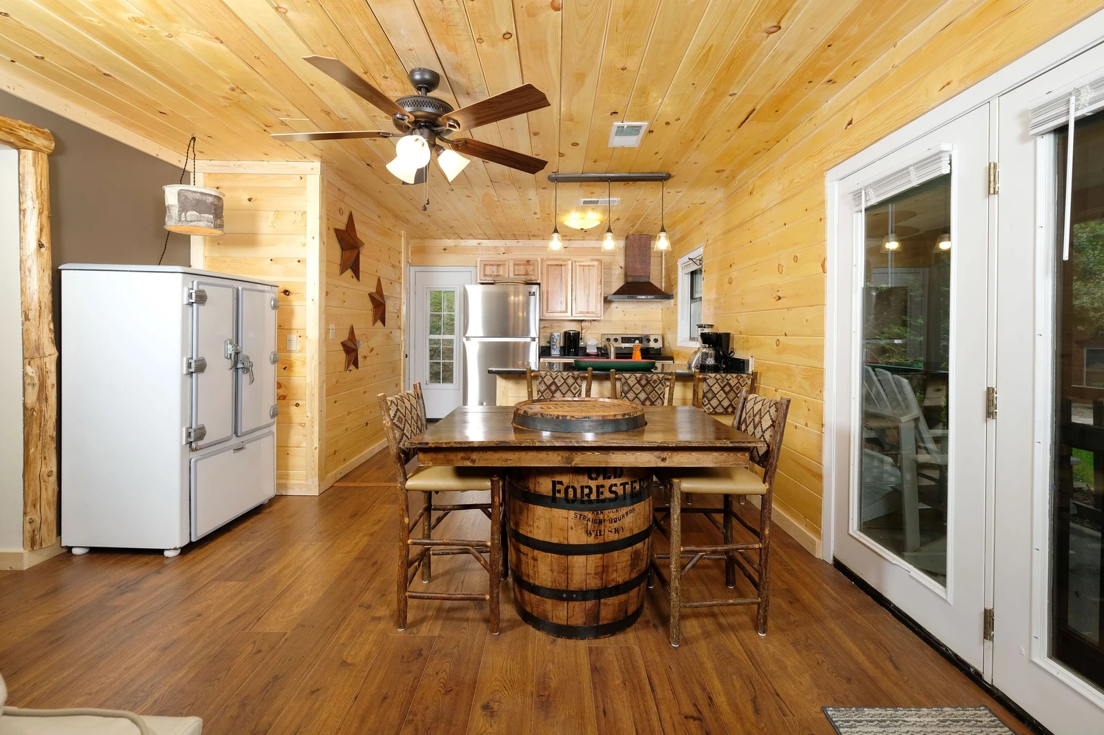 PIONEER TRAIL RETREAT