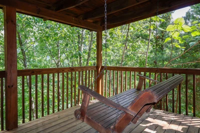 COVE CREEK LODGE
