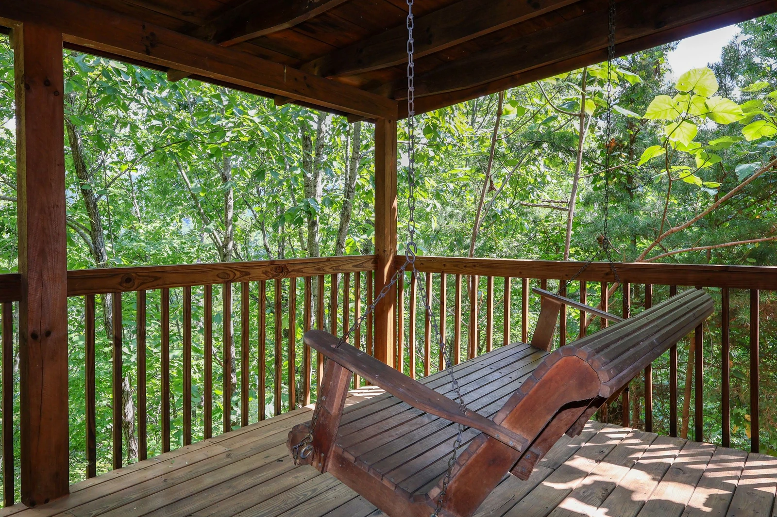 COVE CREEK LODGE