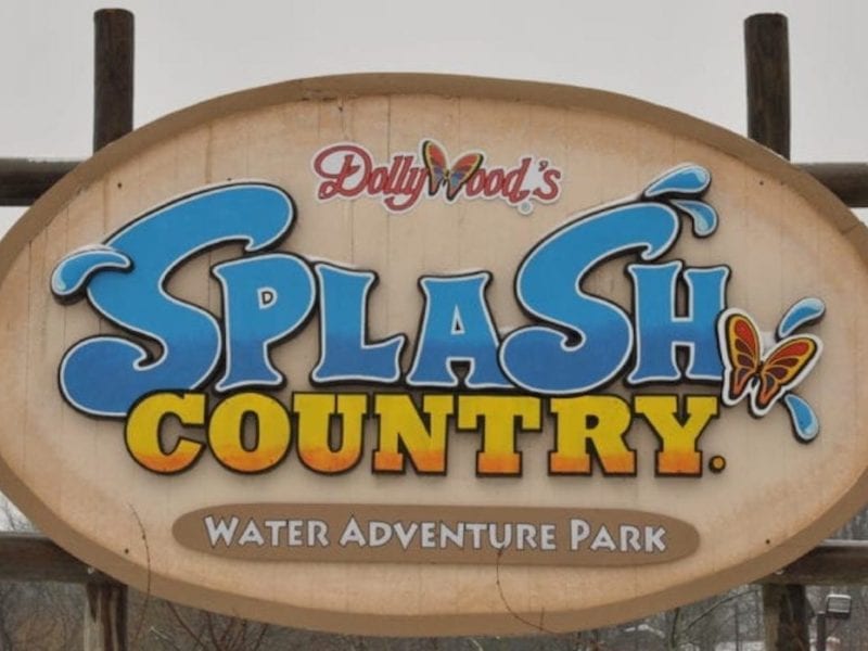 Dollywood's Splash Country Sign