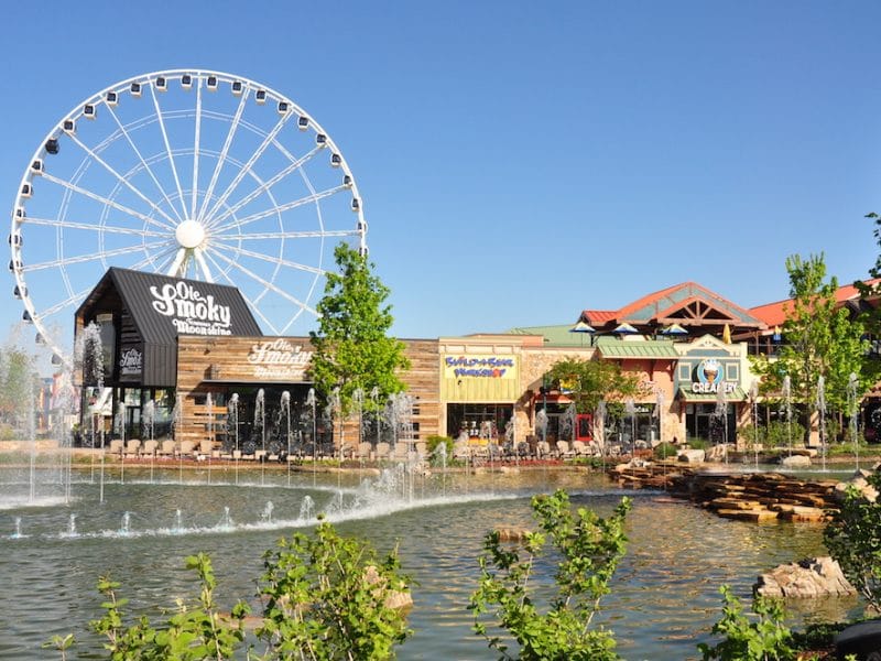 the island in pigeon forge