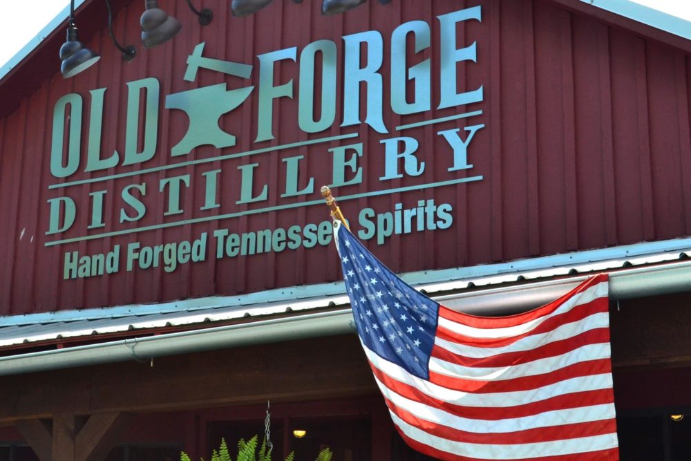6 Incredible Stores in Pigeon Forge that Offer Free Samples